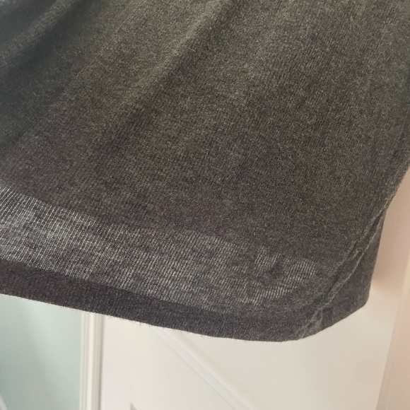 Gap charcoal sleeveless knit top XL - Picture 2 of 7